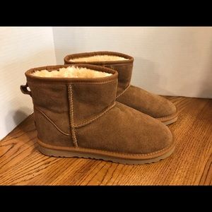 Ugg Classic Mini 2